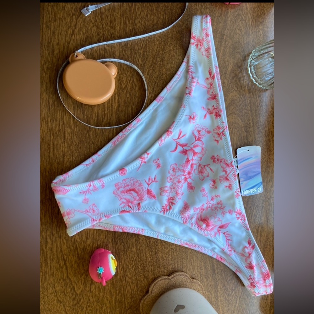 NWT Floral Bikini Bottom - Picture 2 of 12